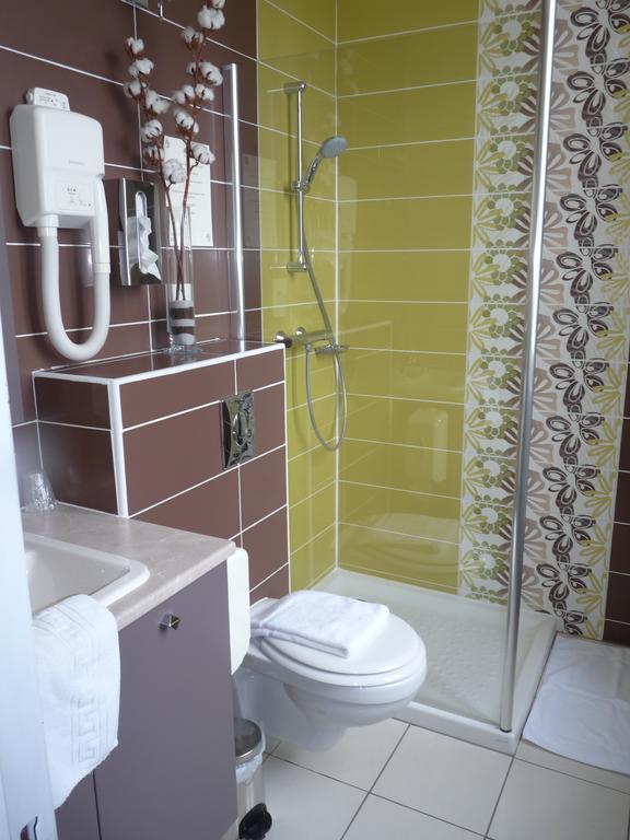 Hotel De France Монмаро Номер фото
